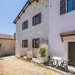 In With Pool & Views Sellano