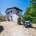 In With Pool & Views * Sellano