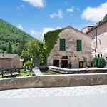 Vakantiehuis In With Pool & Views