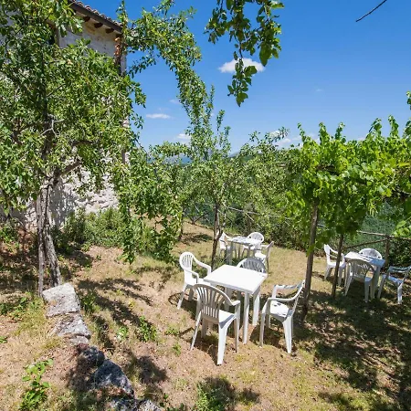 In With Pool & Views Sellano
