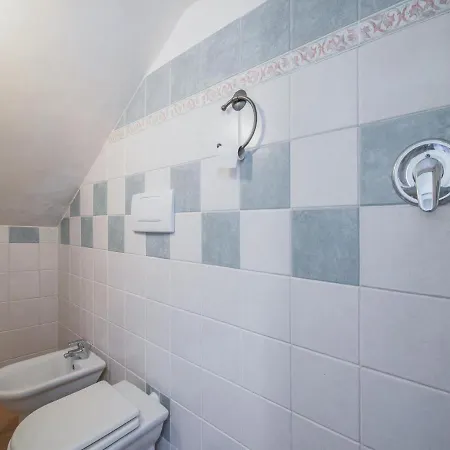 In With Pool & Views * Sellano