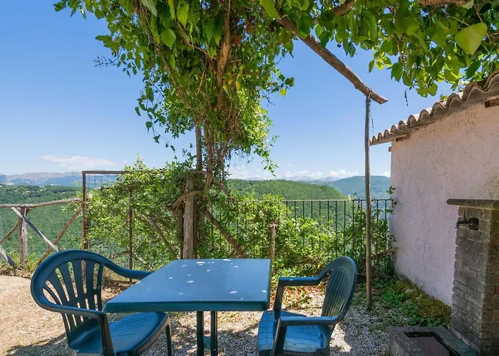 Casa de Férias In With Pool & Views Sellano